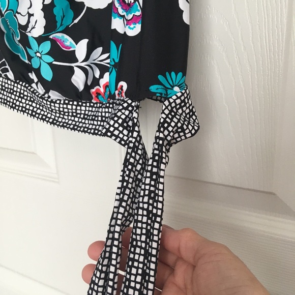 24th & Ocean swim top - Picture 3 of 7